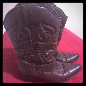 Woman’s cowboy boots